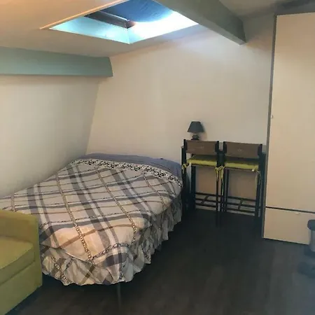指南针巴黎公馆