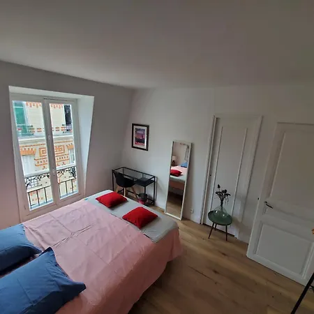 Guest - R&m Bed & Breakfast Paris